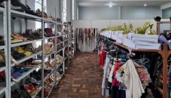 bazar-em-pinhais-oferta-pecas-de-roupas-com-precos-de-r$-10-a-r$-50;-veja-como-participar