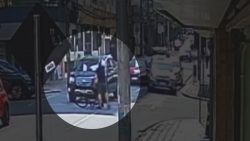 video:-motorista-atropela-ciclista-e-foge-do-local,-em-curitiba